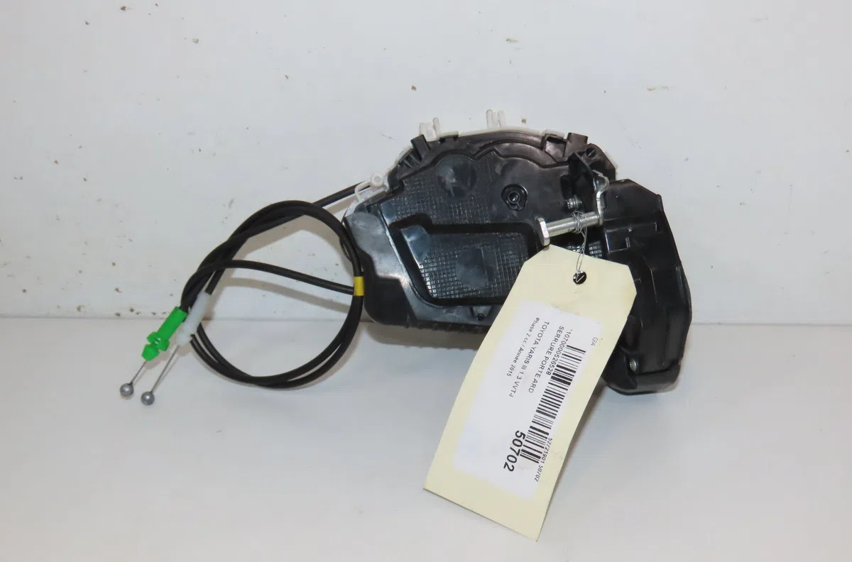 Serrure porte ard Toyota YARIS (_P13_) 1.3 (nsp130_) (2011) occasion