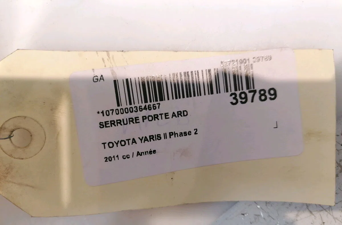 Serrure porte ard Toyota YARIS (_P9_) 1.33 vvt-i (nsp90_) (2008-2011) occasion