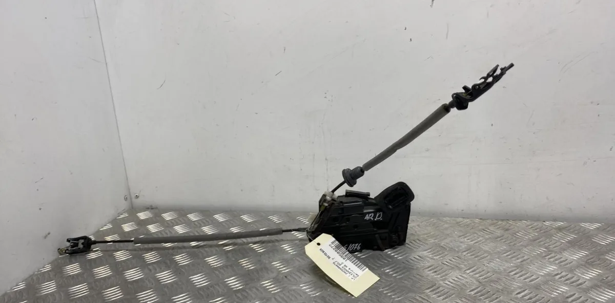 Serrure porte ard VOLKSWAGEN GOLF 7 PHASE 1 occasion