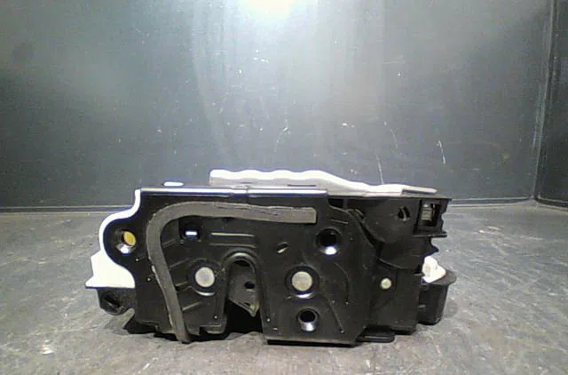 Serrure porte ard VOLKSWAGEN GOLF VII 2013 occasion