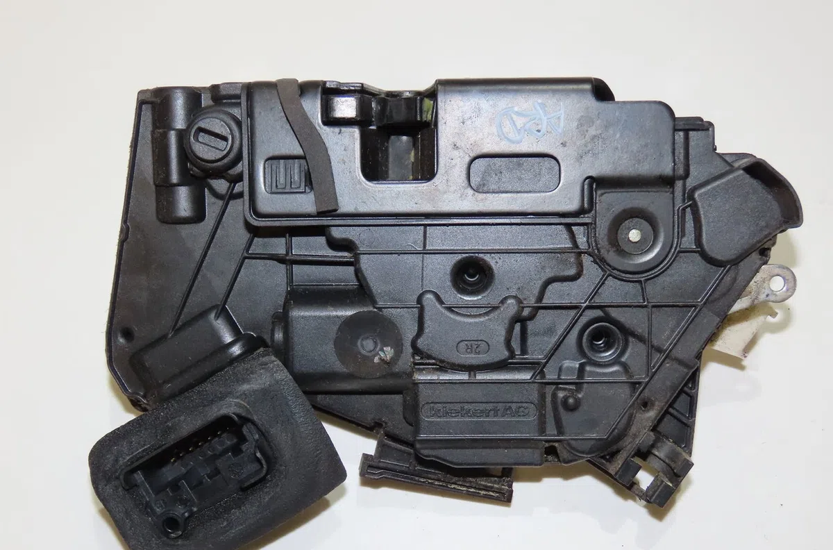 Serrure porte ard Volkswagen GOLF VII (5G1, BQ1, BE1, BE2) 1.4 tsi (2014-2020) occasion