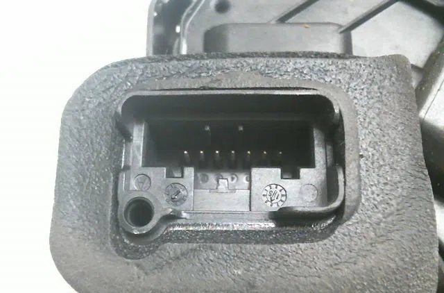 Serrure porte ard VOLKSWAGEN POLO occasion