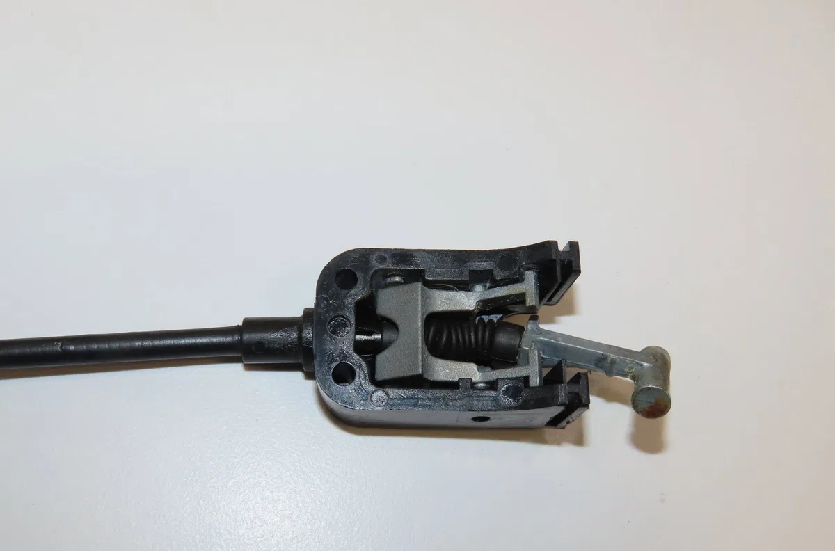 Serrure porte ard Volkswagen POLO V (6R1, 6C1) 1.0 (2014) occasion
