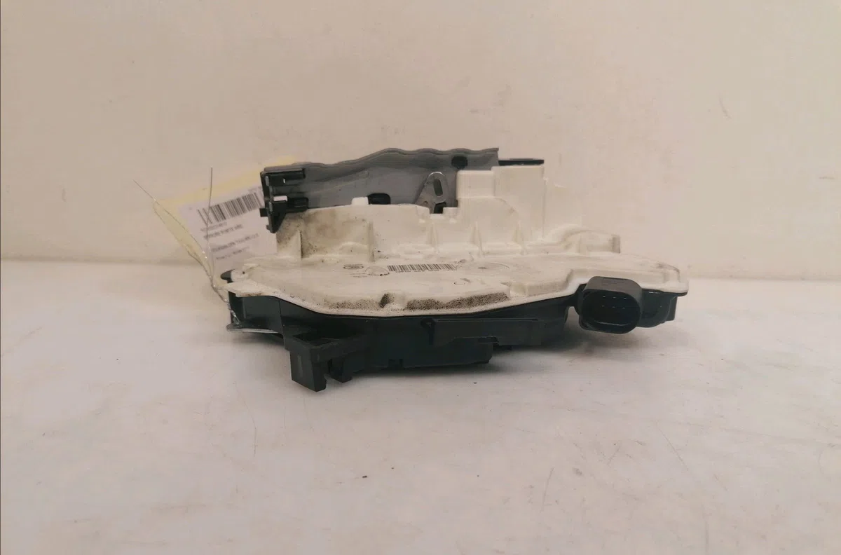 Serrure porte ard Volkswagen TIGUAN (5N_) 2.0 tdi (2008-2018) occasion