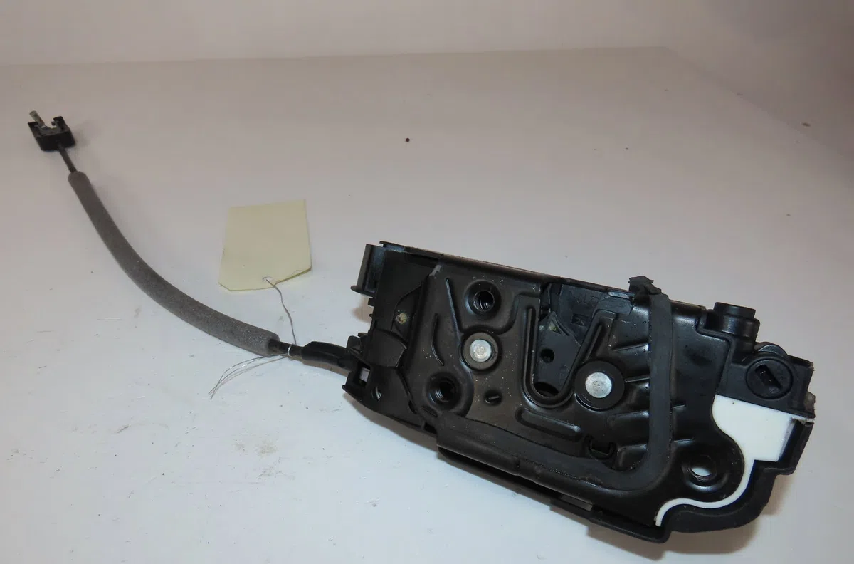 Serrure porte ard Volkswagen TIGUAN (5N_) 2.0 tdi 4motion (2007-2018) occasion