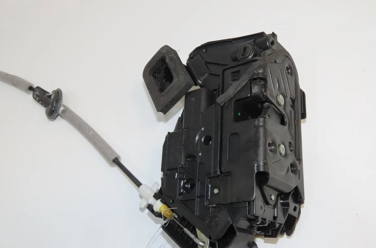 Serrure porte ard Volkswagen TOURAN (5T1) 1.6 tdi (2015-2016) occasion