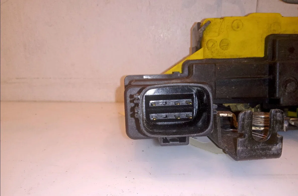 Serrure porte ard Volvo S80 I (184) D5 (2001-2006) occasion