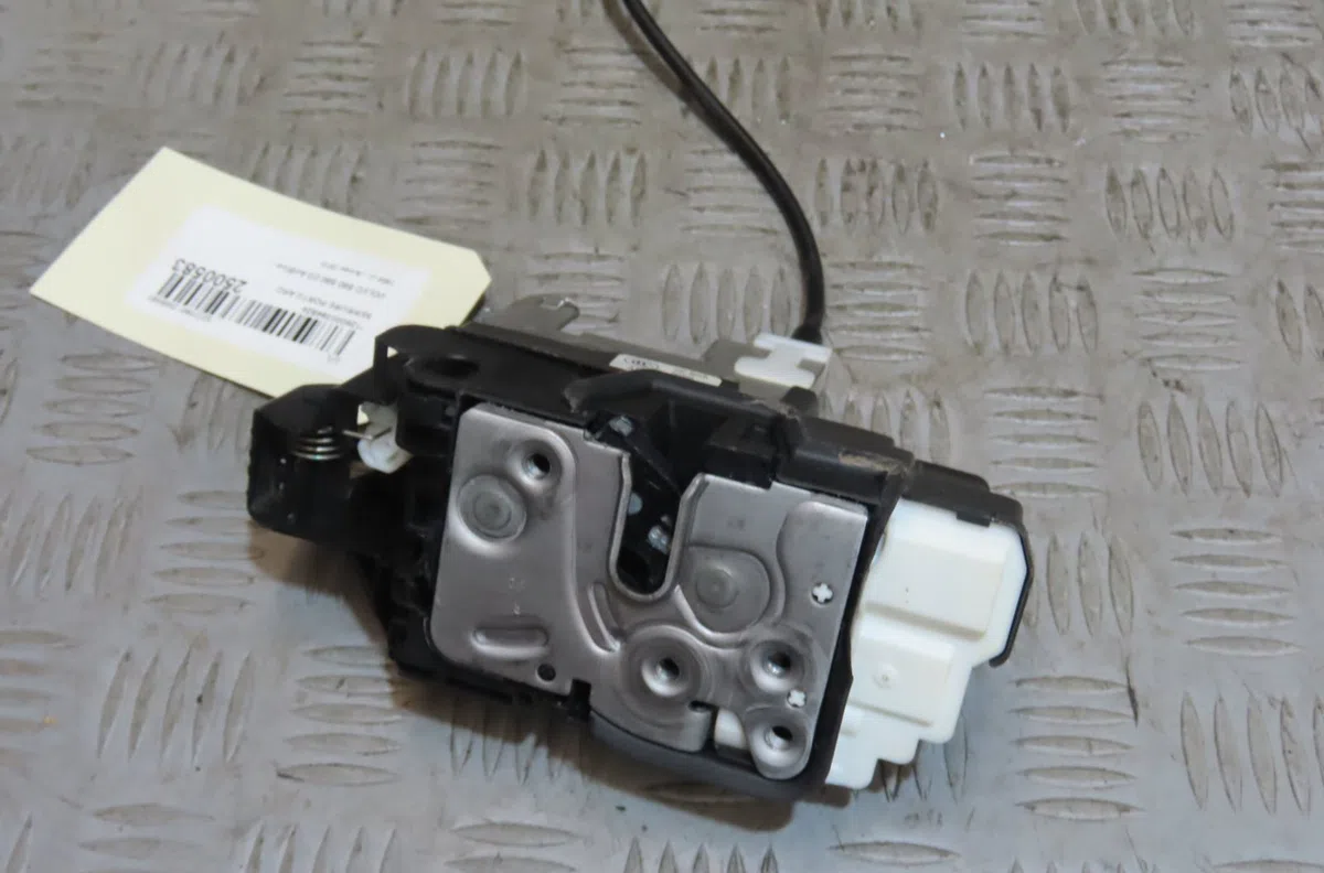 Serrure porte ard Volvo S90 II (234) D3 (2016-2018) occasion