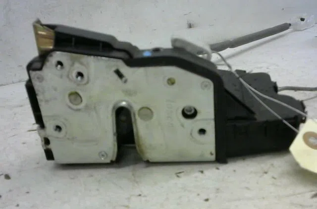 Serrure porte arg Bmw 3 (E46) 330 xd (2000-2003) occasion