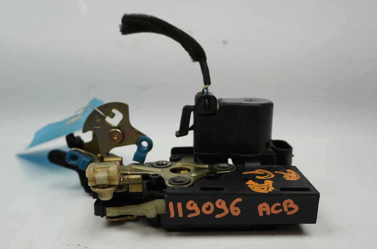 Serrure porte arg Chevrolet AVEO - KALOS 3-5 portes (T200) 1.2 lpg (2005-2008) occasion