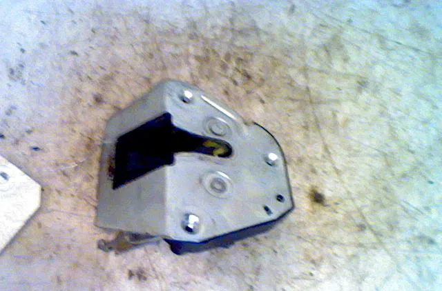 Serrure porte arg CITROEN BERLINGO I 2008 occasion