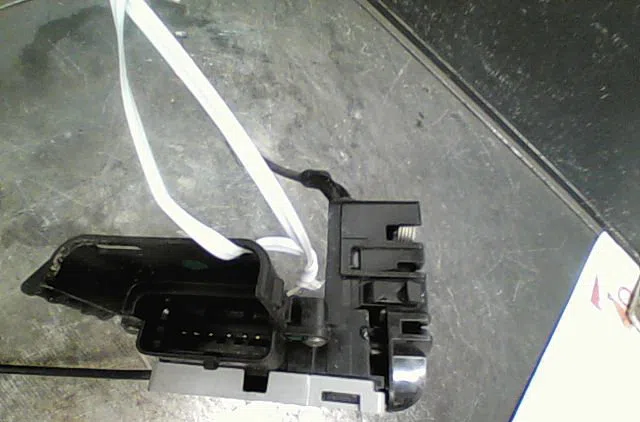 Serrure porte arg Citroën C4 GRAND PICASSO I (UA_) 1.6 hdi (2006-2011) 5 portes occasion