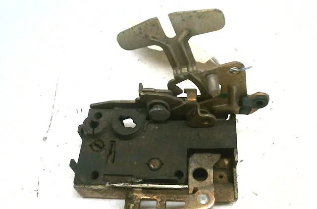 Serrure porte arg CITROEN SAXO occasion