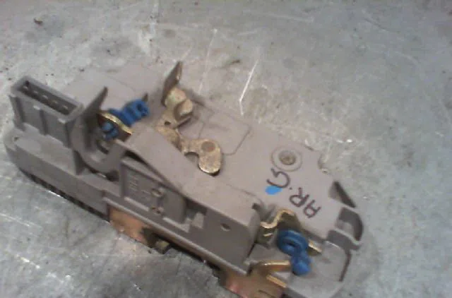 Serrure porte arg CITROEN XANTIA Phase 1 03-1993--06-1998 occasion