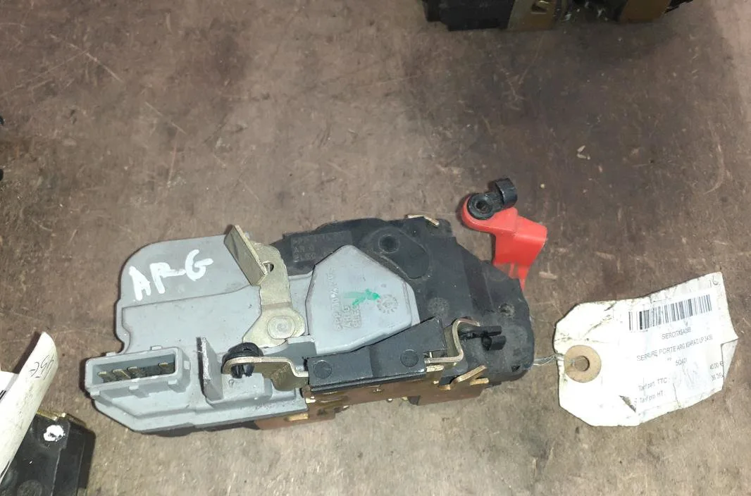 Serrure porte arg Citroen XSARA (N1) 1.6 16v (2000-2005) 5 portes occasion