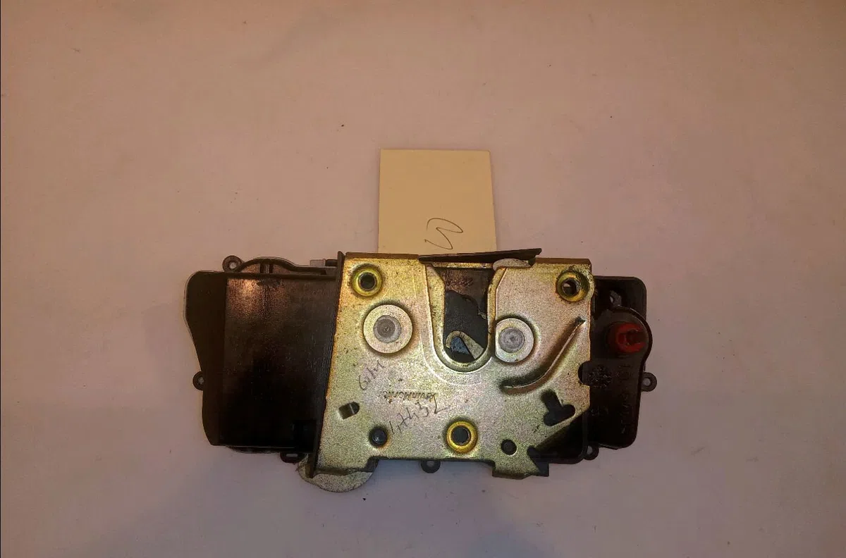 Serrure porte arg Citroen XSARA PICASSO (N68) 1.6 16v (2005-2011) occasion