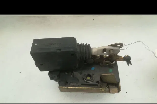 Serrure porte arg Citroen ZX (N2) 1.4 i (1991-1997) 5 portes occasion