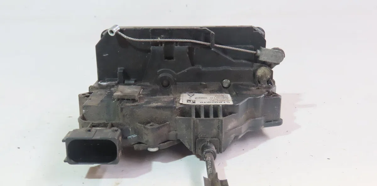 Serrure porte arg Fiat PUNTO EVO (199_) 1.3 d multijet (199axc1a, 199bxc1a, 199axt1a, 199bxt1a) (2009-2012) 3 portes occ