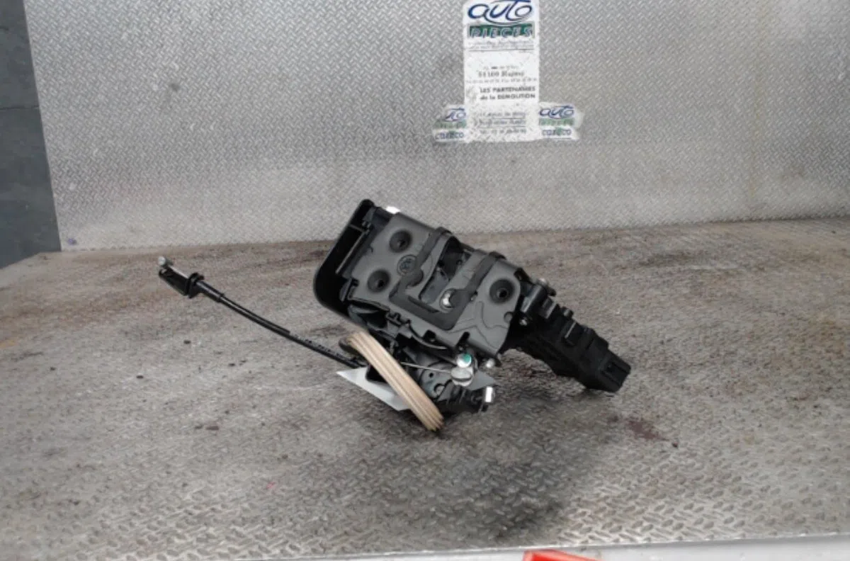 Serrure porte arg FORD C-MAX 1 PHASE 2 occasion