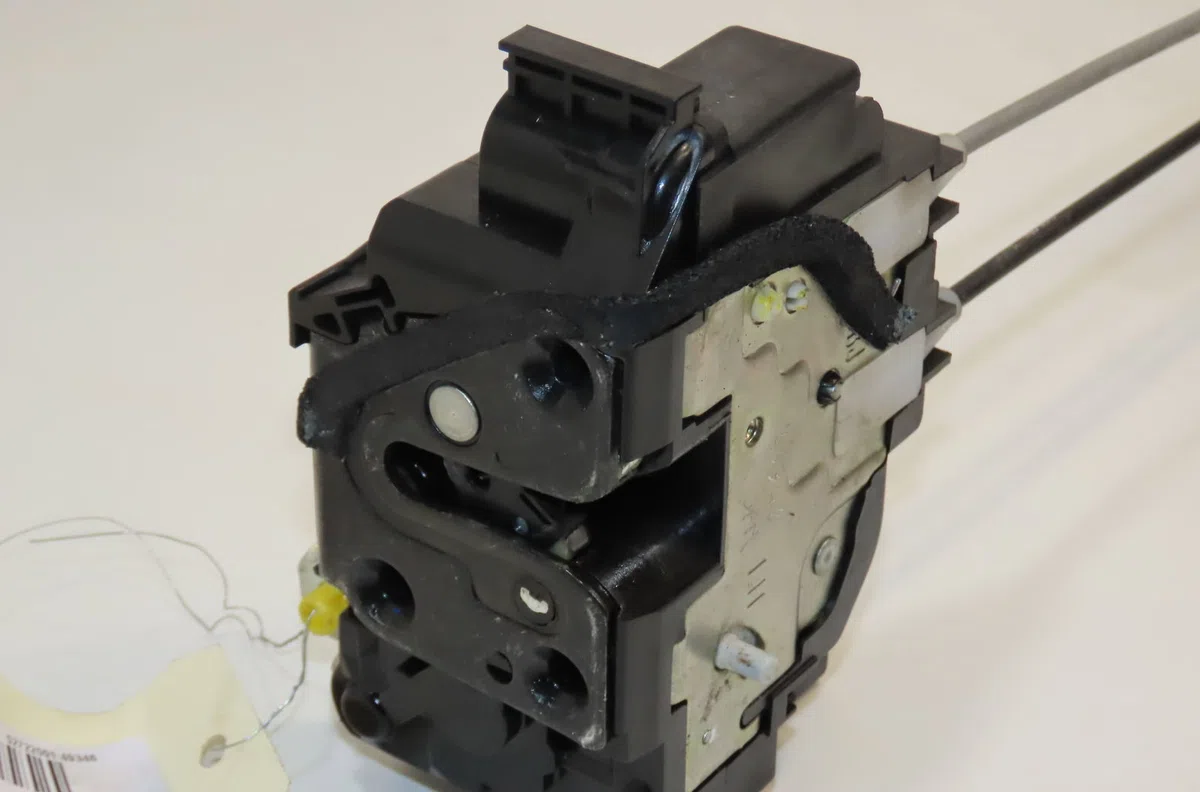 Serrure porte arg Hyundai I20 I (PB, PBT) 1.2 (2008-2012) occasion