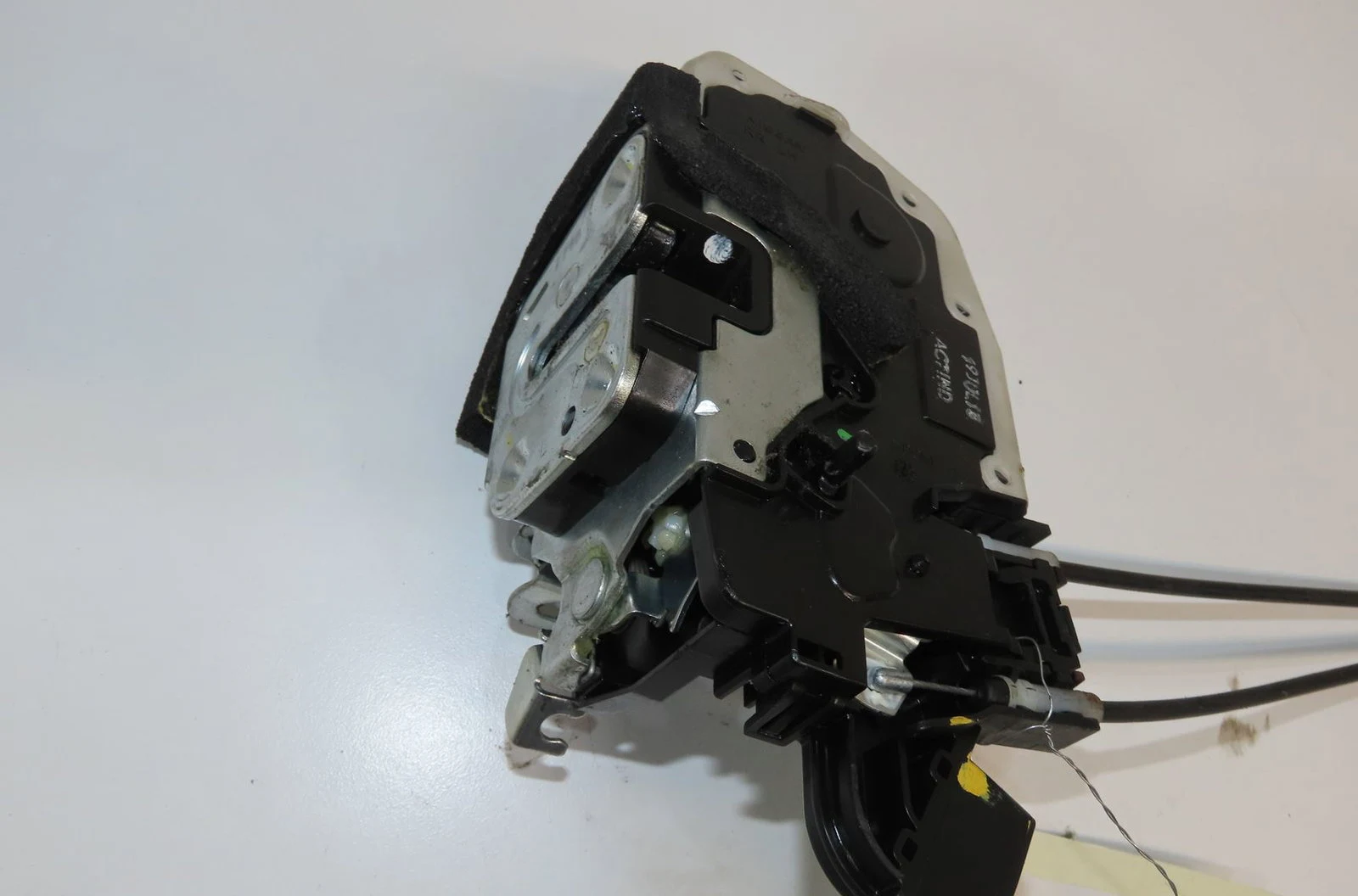 Serrure porte arg Nissan MICRA IV (K13K) 1.2 (2010-2015) occasion
