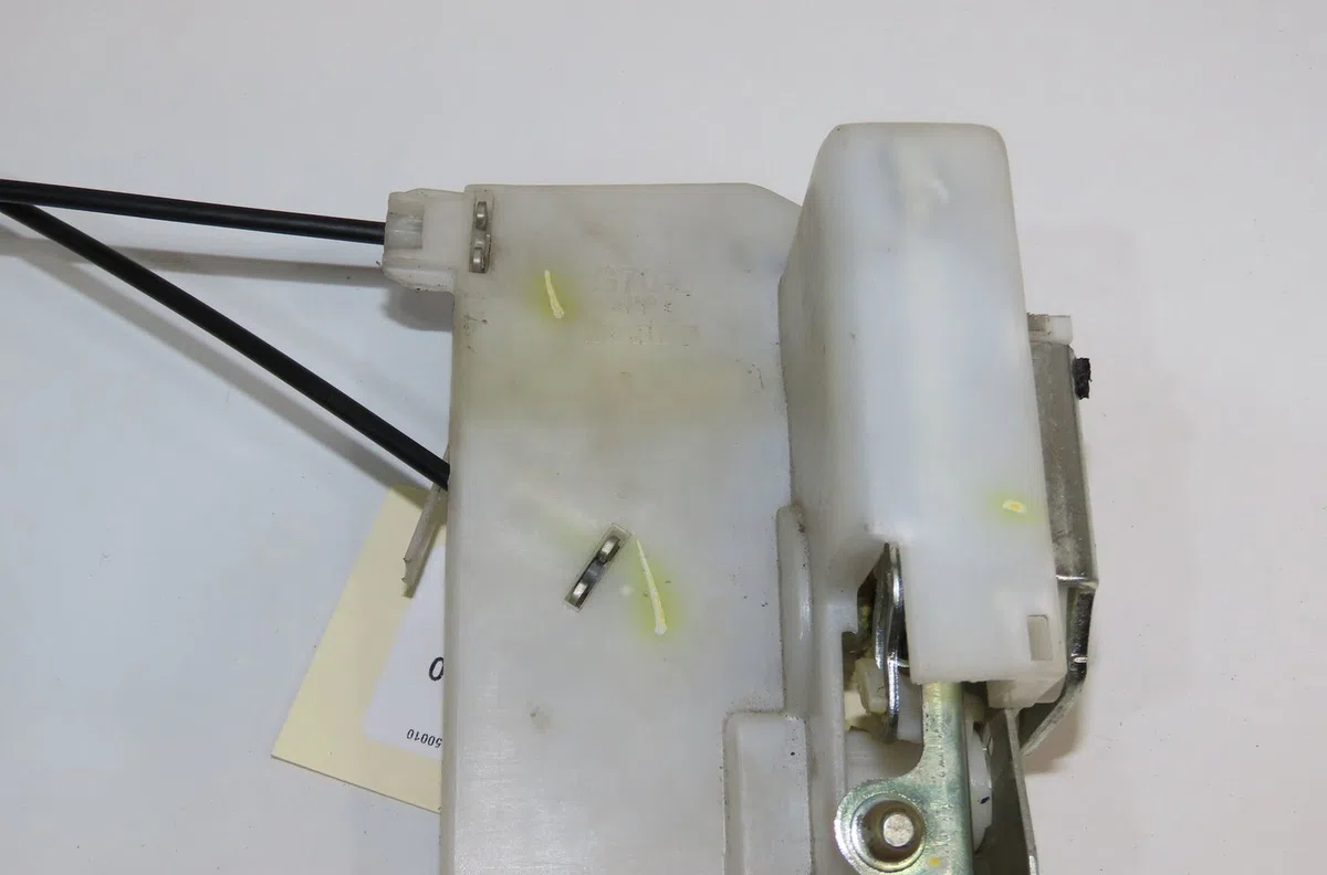 Serrure porte arg Nissan PIXO (UA0) 1.0 (2009) 5 portes occasion