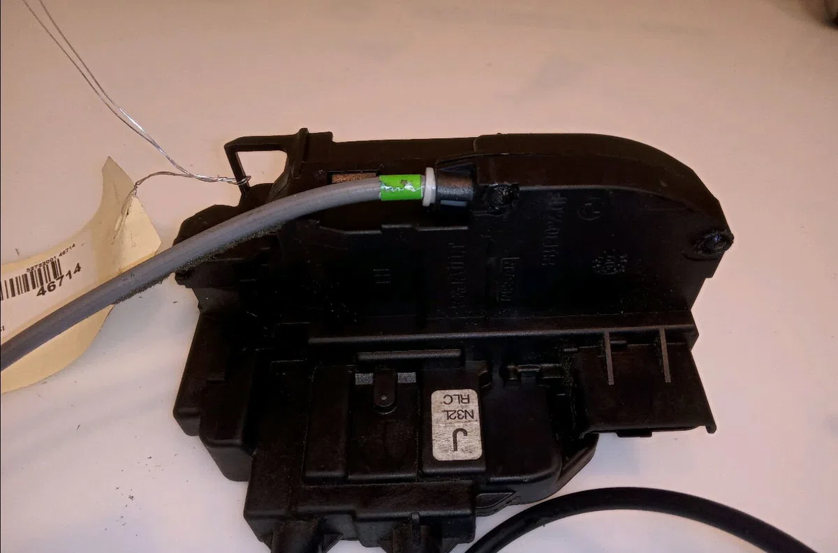 Serrure porte arg Nissan QASHQAI - QASHQAI 2 I (J10, NJ10, JJ10E) 2.0 dci (2007-2013) occasion