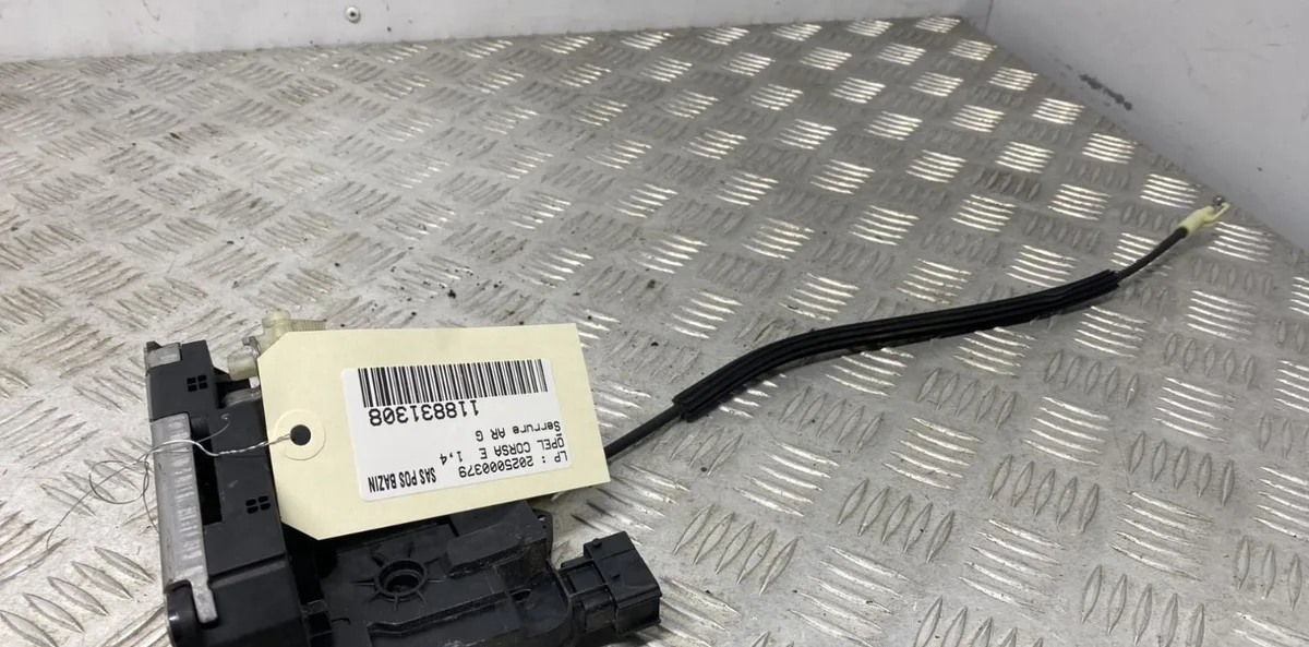 Serrure porte arg OPEL CORSA E occasion