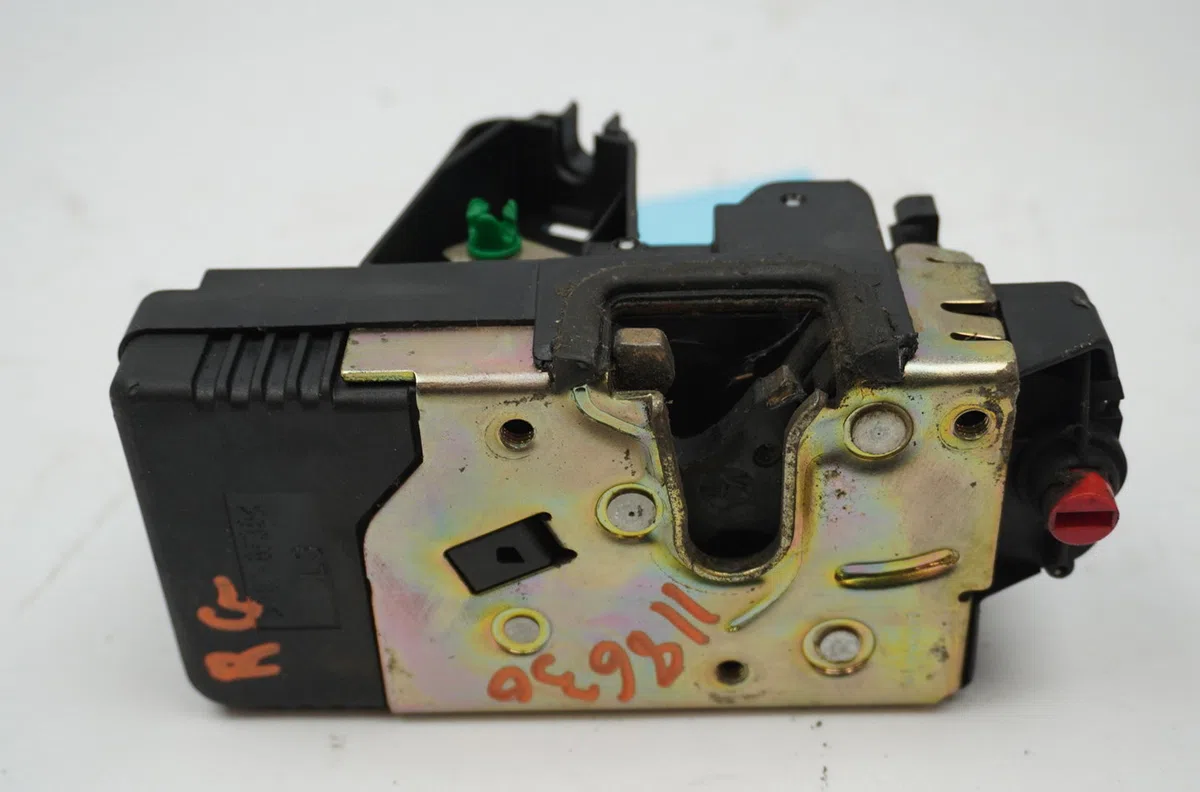 Serrure porte arg Opel VECTRA B Break (J96) 2.0 dti 16v (f35) (1997-2003) occasion