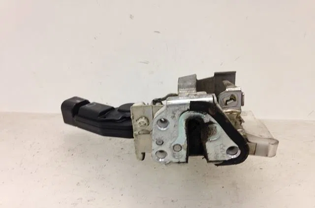 Serrure porte arg Peugeot 107 (PM_, PN_) 1.4 hdi (2005-2014) occasion