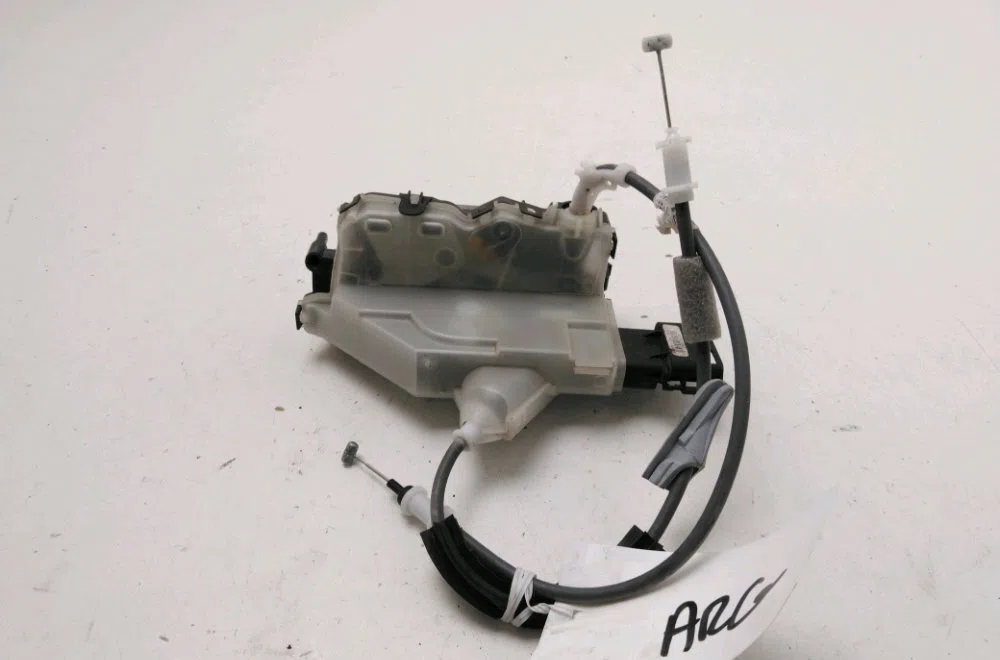 Serrure porte arg Peugeot 208 II (UB_, UP_, UW_, UJ_) 1.2 puretech 75 (2019) occasion