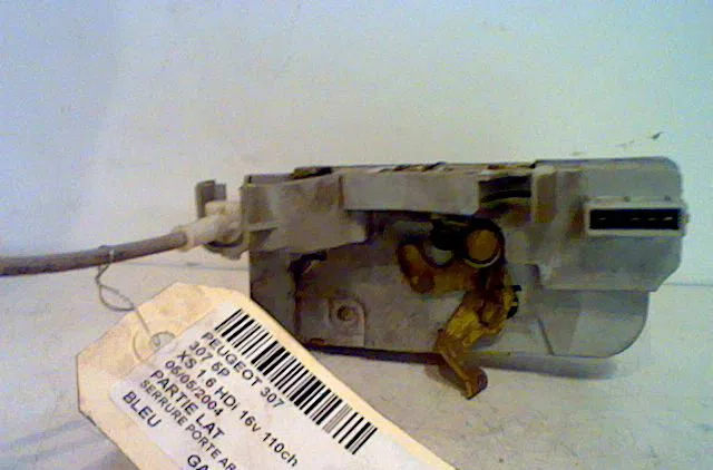 Serrure porte arg PEUGEOT 307 2004 occasion