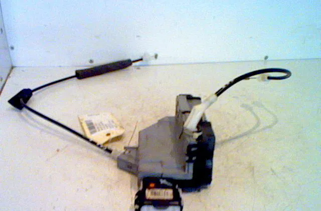 Serrure porte arg PEUGEOT 308 I 2008 occasion
