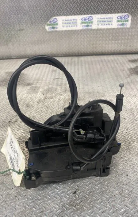 Serrure porte arg RENAULT CLIO 3  CLIO 3 PHASE 1 occasion