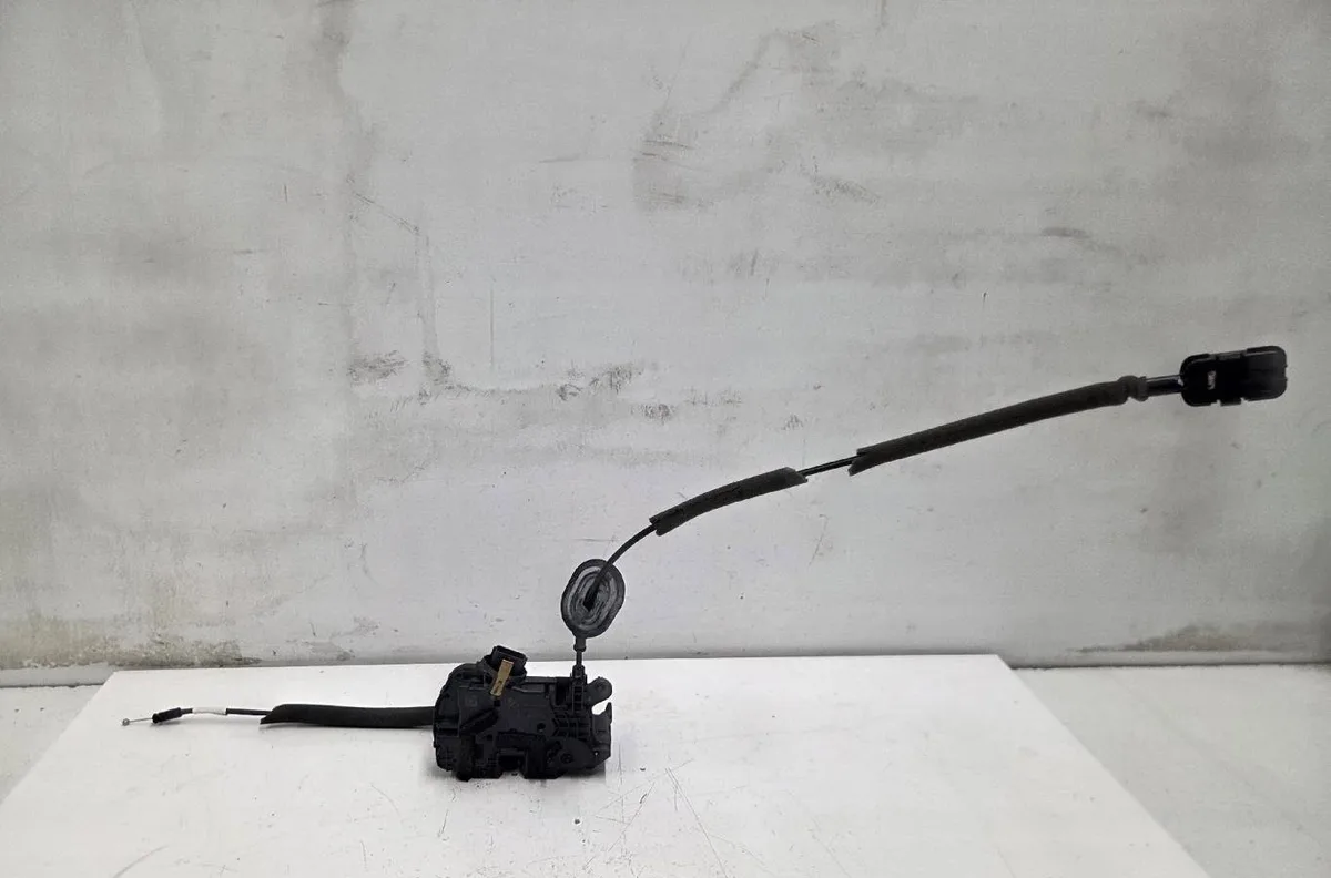 Serrure porte arg RENAULT CLIO 4 PHASE 1 BREAK occasion