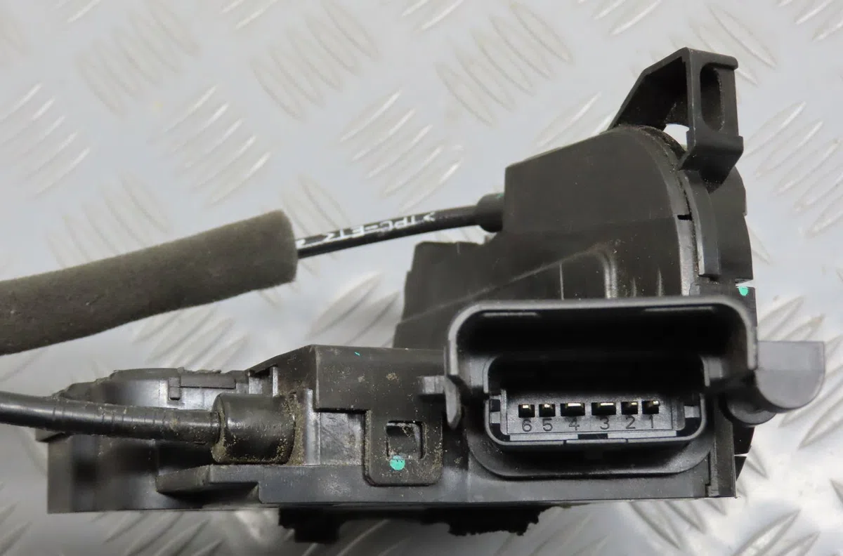 Serrure porte arg Renault FLUENCE (L3_) 1.5 dci (l30a) (2010) occasion