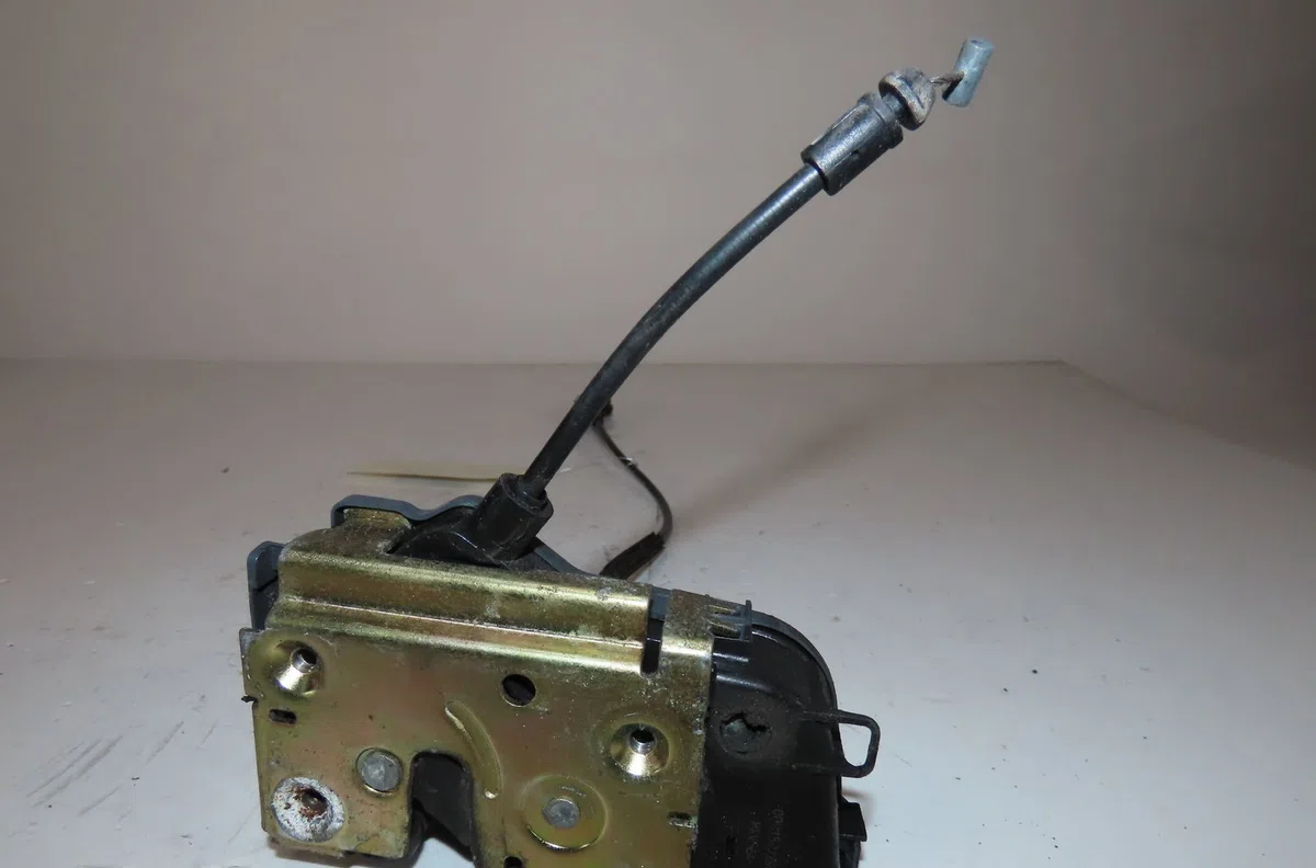 Serrure porte arg Renault LAGUNA II (BG0-1_) 1.9 dci (bg08, bg0g) (2001-2007) occasion