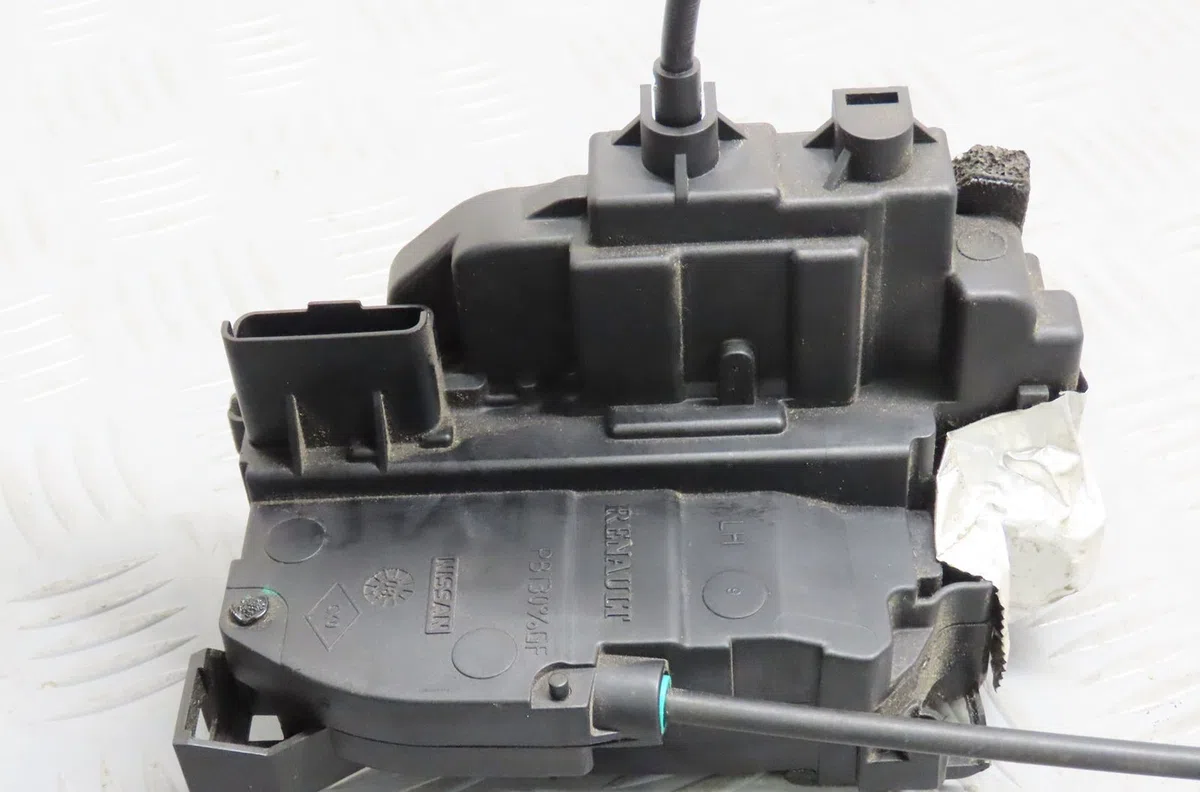 Serrure porte arg Renault LAGUNA III (BT0-1) 1.5 dci (bt00, bt0a, bt0t, bt1j) (2007-2015) 5 portes occasion