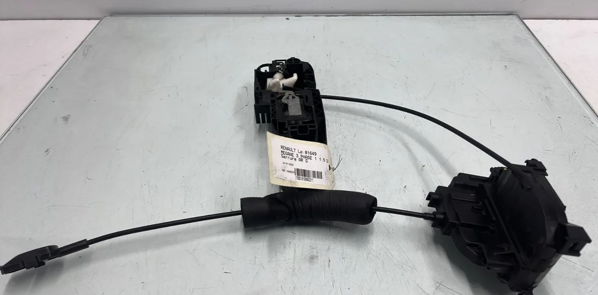 Serrure porte arg RENAULT MEGANE 3 PHASE 1 occasion