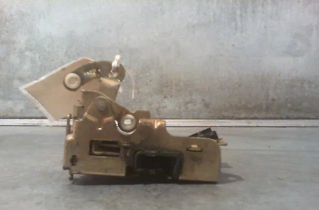 Serrure porte arg RENAULT R5 1988 occasion