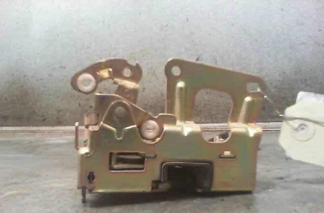 Serrure porte arg RENAULT R5 1990 occasion