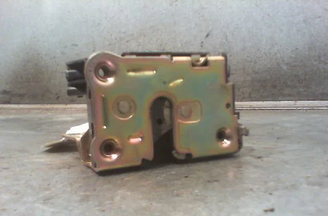 Serrure porte arg RENAULT R5 1990 occasion