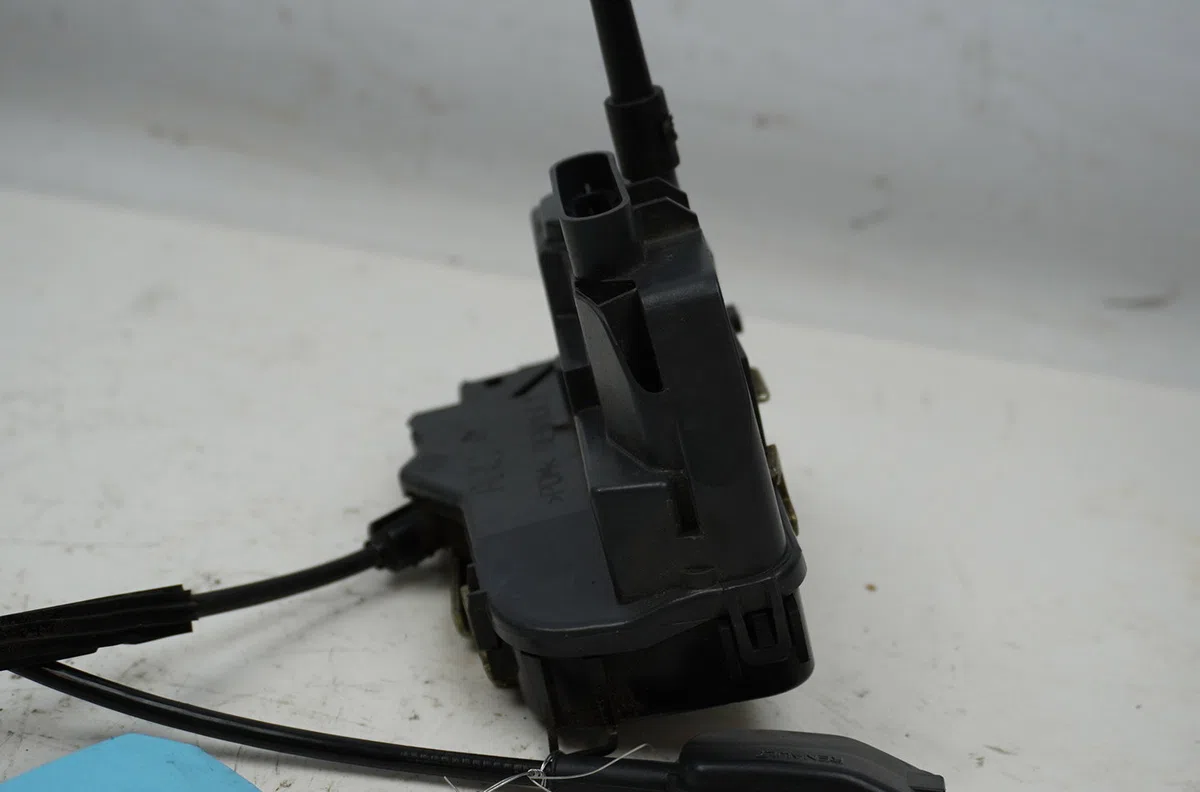 Serrure porte arg Renault SCÉNIC II (JM0-1_) 1.5 dci (jm02, jm13) (2003-2005) occasion