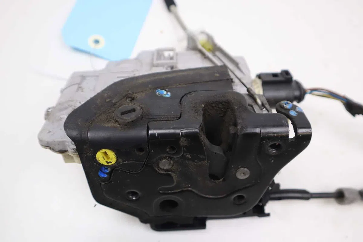 Serrure porte arg Seat IBIZA IV (6J5, 6P1) 1.4 (2008-2015) occasion