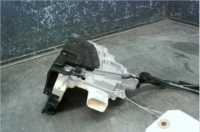 Serrure porte arg SEAT LEON 2006 occasion