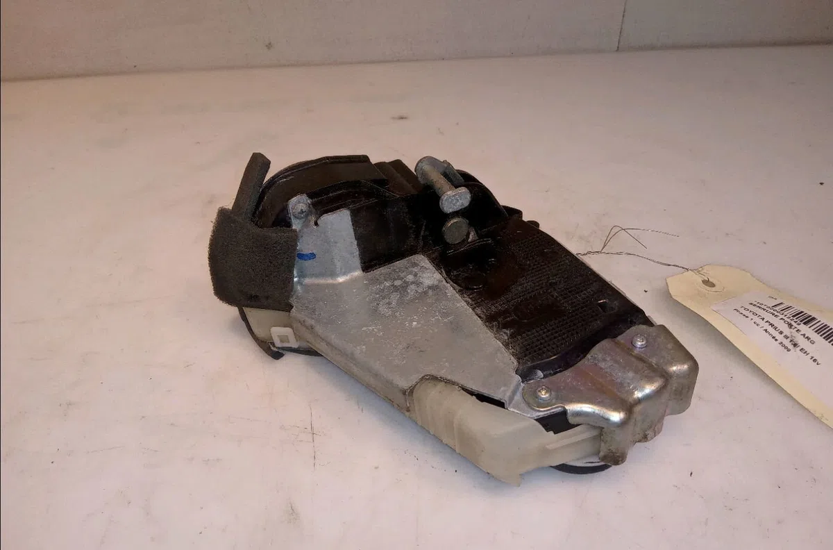 Serrure porte arg Toyota PRIUS (_W3_) 1.8 hybrid (zvw3_) (2008) occasion
