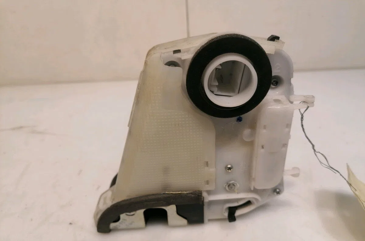 Serrure porte arg Toyota YARIS (_P9_) 1.33 vvt-i (nsp90_) (2008-2011) occasion