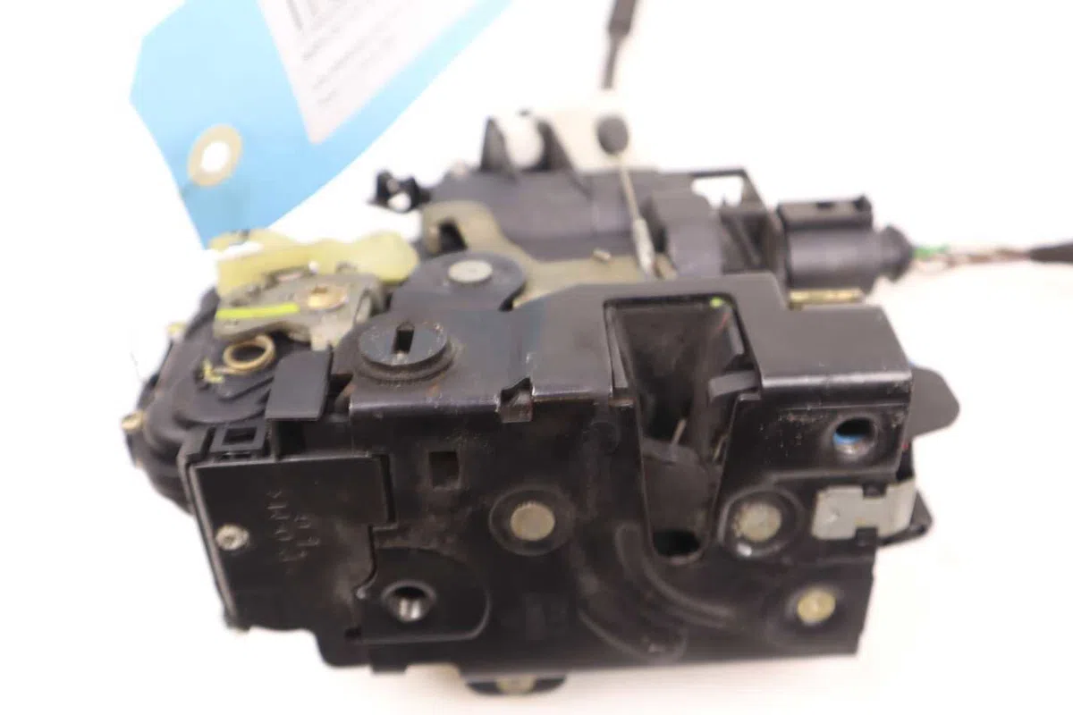 Serrure porte arg Volkswagen GOLF IV (1J1) 1.9 sdi (1997-2005) occasion