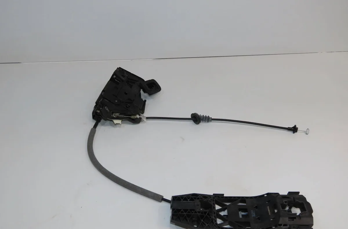 Serrure porte arg Volkswagen GOLF VII (5G1, BQ1, BE1, BE2) 1.4 tsi (2014-2020) occasion
