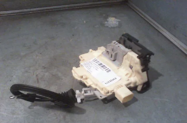 Serrure porte arg VOLKSWAGEN PASSAT 2006 occasion